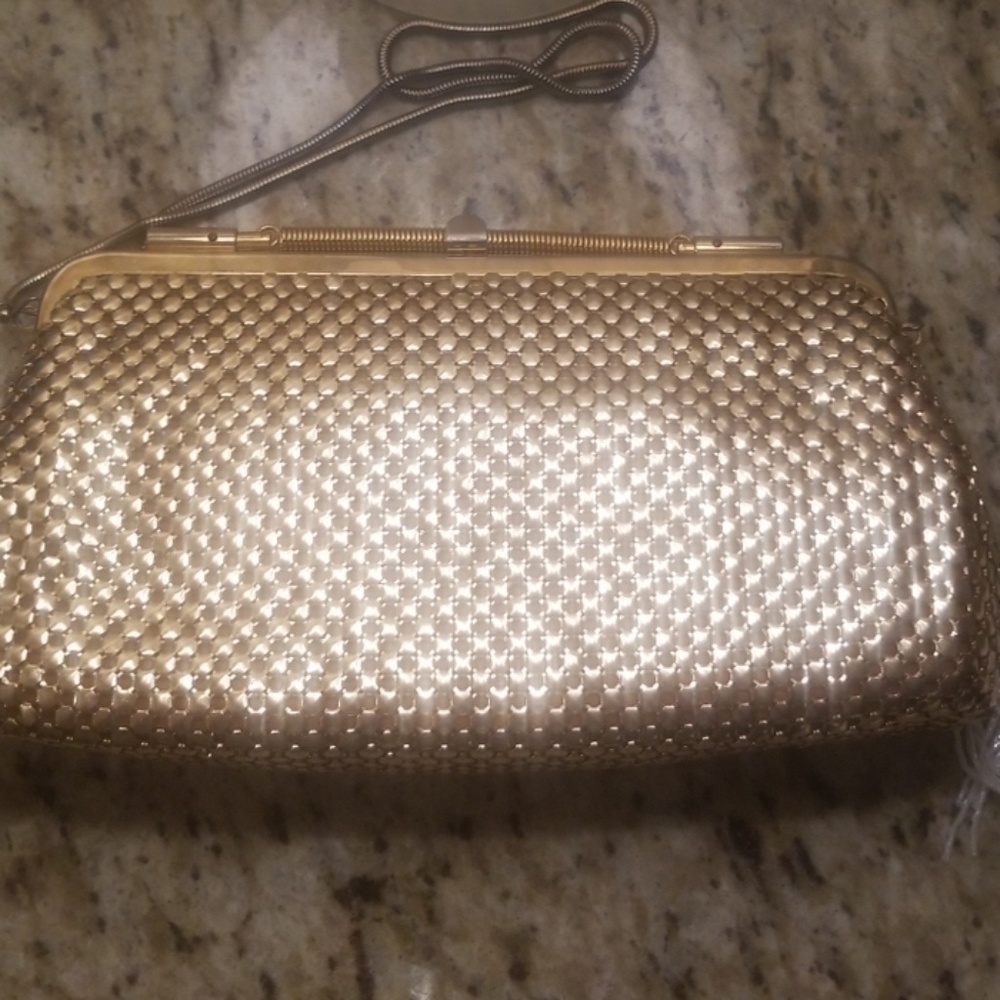 VINTAGE ANTIQUE GOLD  MESH ROPE CROSS BODY CLUTCH